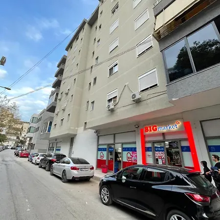 Nektarios Apartament *