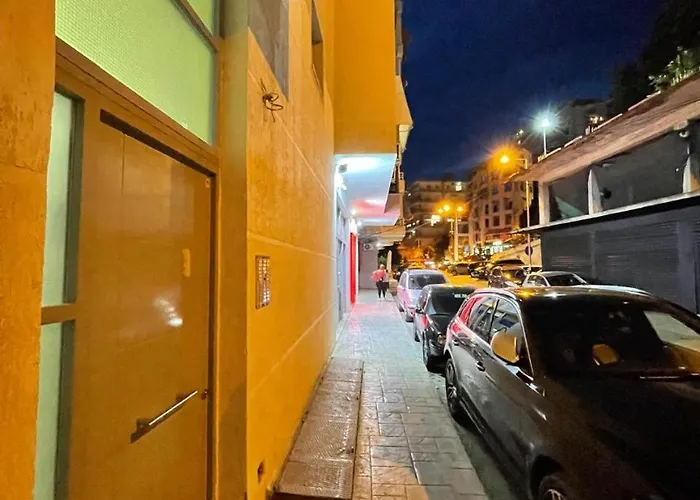 Nektarios * Sarandë